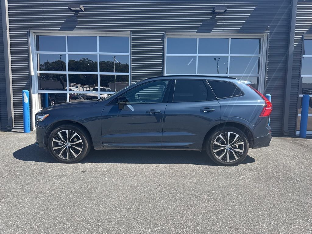 2025 Volvo XC60 B5 Plus